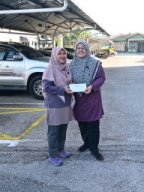 Penyampaian Sumbangan Perkahwinan Pertama Puan Farah Wahida